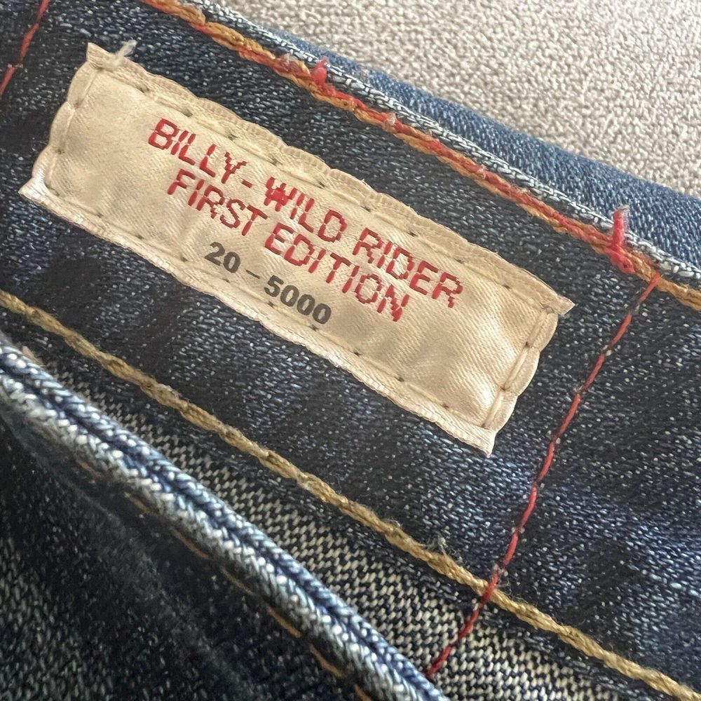 True Religion Jeans Women’s 26 Disco Billy Big T Flap Pockets Distressed - Picture 9 of 13